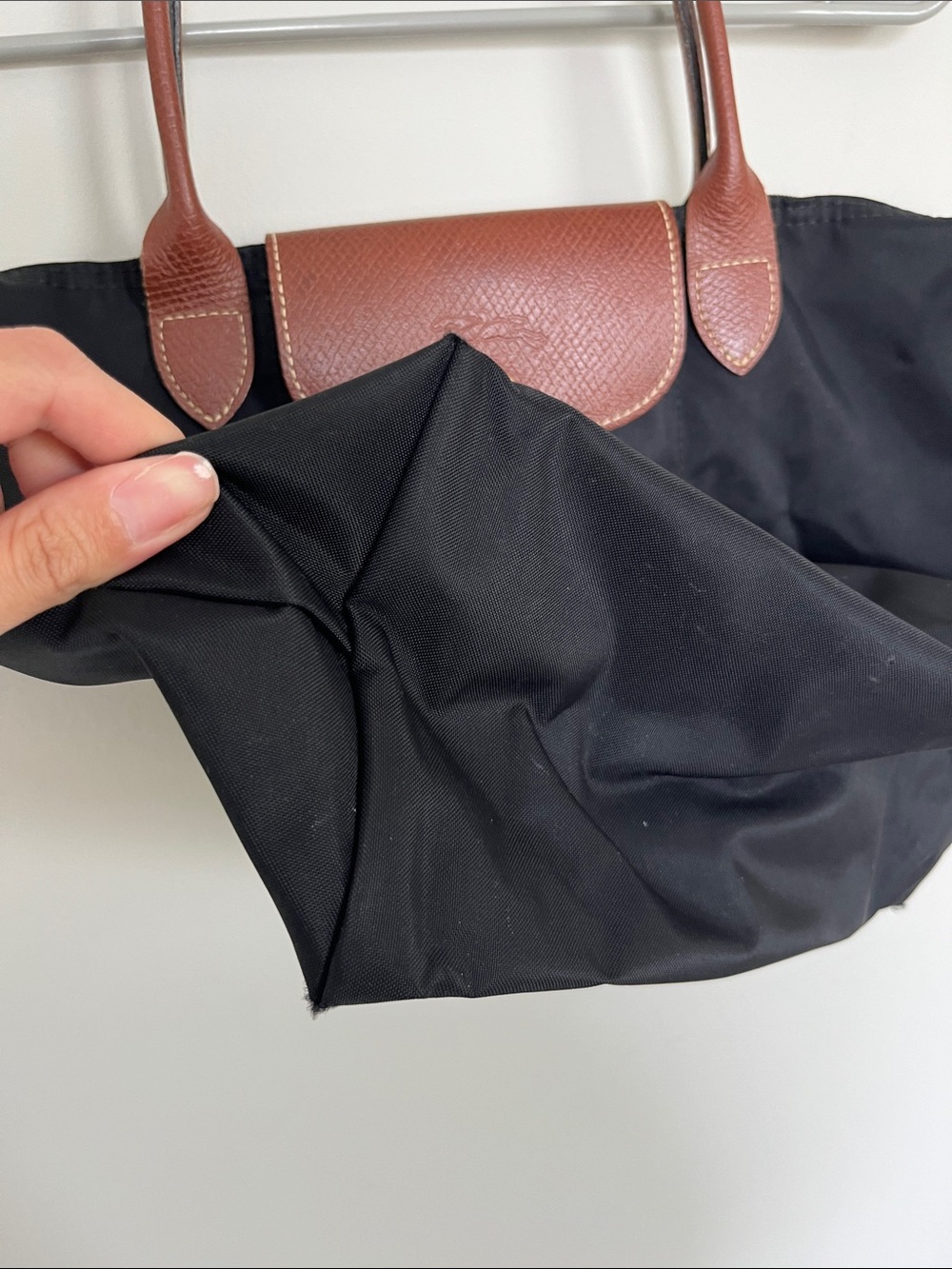 Longchamp Classic Black Tote with Brown Leather Trim - Picture 2 of 9